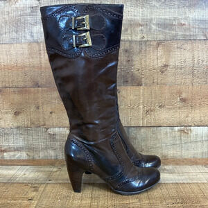 Gretta Geraldine Tall Boots Women’s size 7.5‎ W Wide Wingtip Faux Leather Heeled
